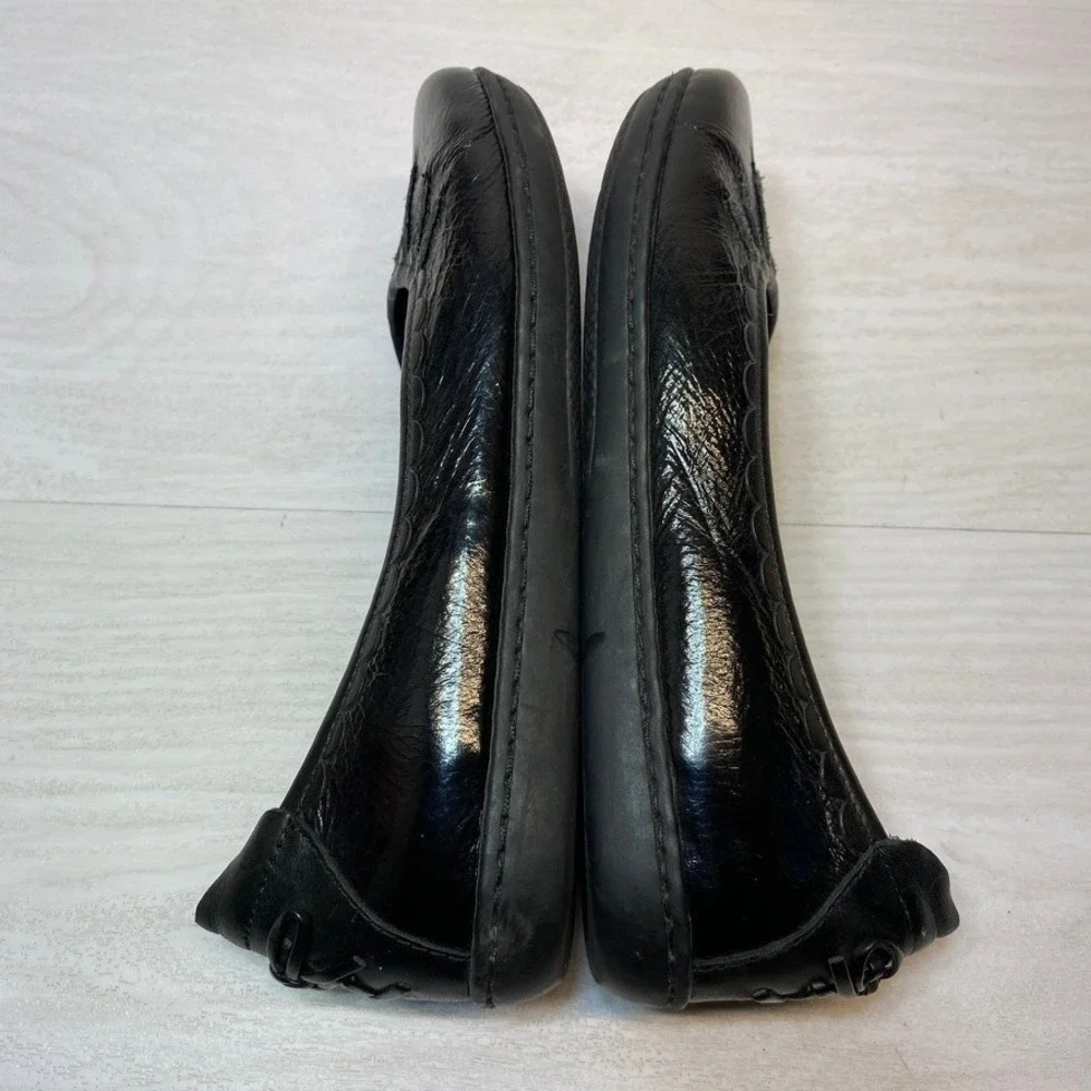 Born Womens 7 Ballet Flats Scalloped Trim Bow Heel Black Leather Slip On W0394